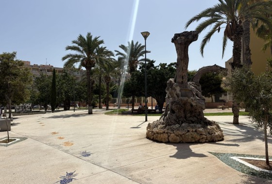 Revente - Appartement -
Torrevieja - Playa del Cura