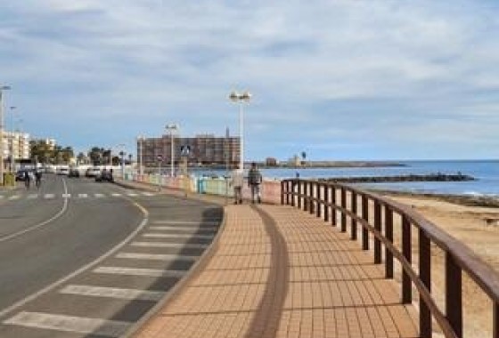 Herverkoop - Appartement / Flat -
Torrevieja - Curva del Palangre