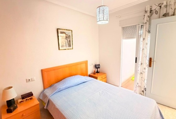 Herverkoop - Appartement / Flat -
Torrevieja - Playa del Cura