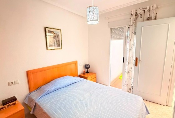 Herverkoop - Appartement / Flat -
Torrevieja - Playa del Cura