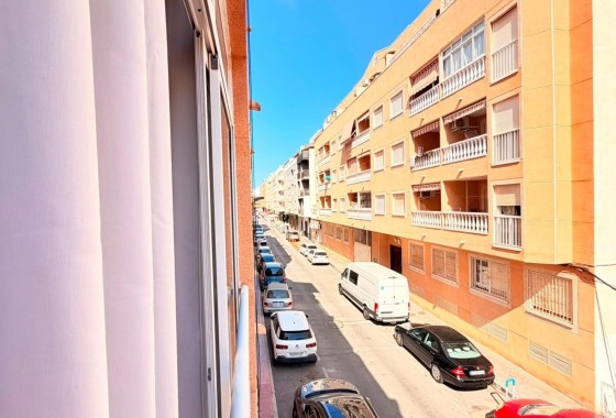Herverkoop - Appartement / Flat -
Torrevieja - Playa del Cura