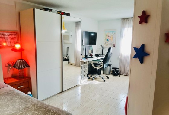 Revente - Appartement -
Torrevieja - Acequion