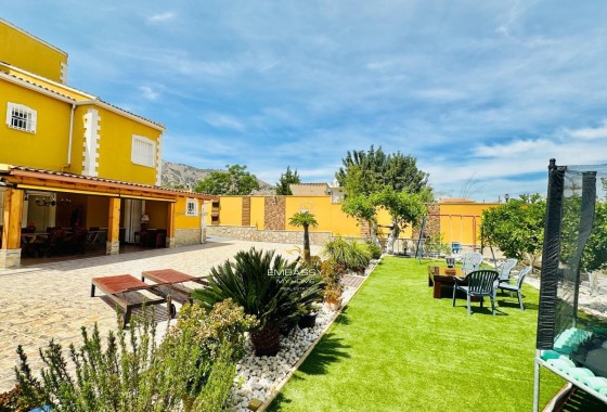 Herverkoop - Vrijstaande Villa -
Orihuela - Urb. Montepinar
