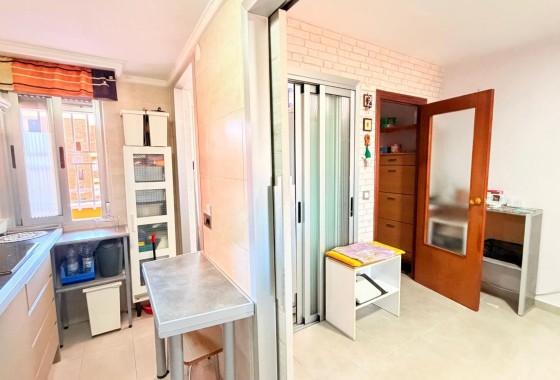 Herverkoop - Appartement / Flat -
Torrevieja - Playa de los Naufragos
