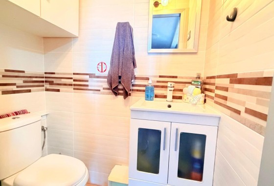 Herverkoop - Appartement / Flat -
Torrevieja - Playa de los Naufragos