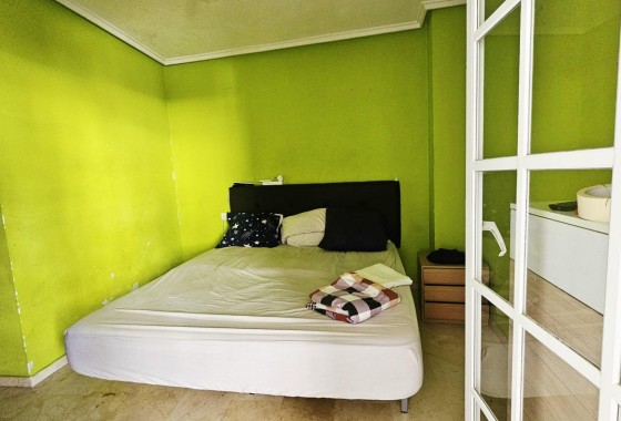Herverkoop - Appartement / Flat -
Torrevieja - Playa de los Locos