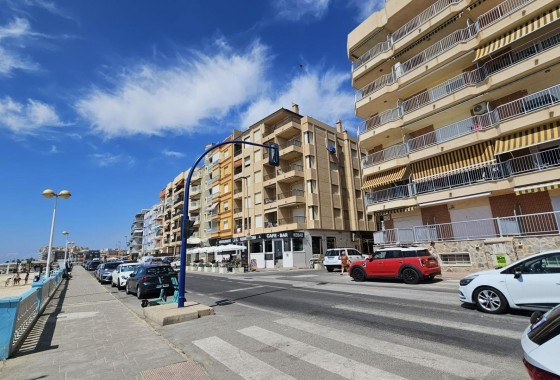 Herverkoop - Appartement / Flat -
Torrevieja - Playa de los Locos
