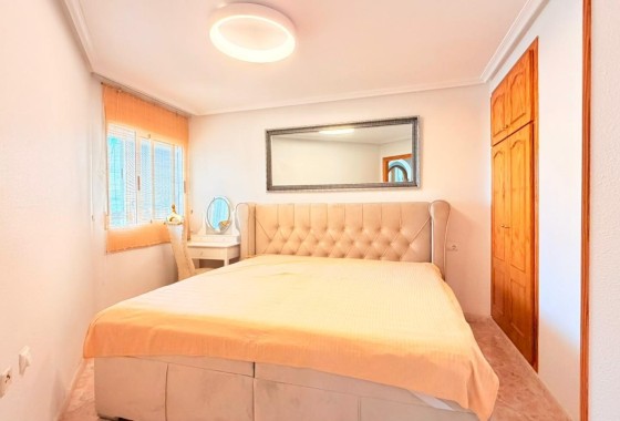 Herverkoop - Appartement / Flat -
Torrevieja - Nueva Torrevieja
