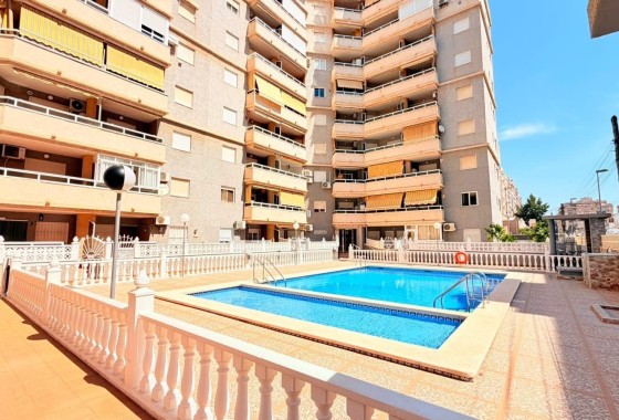 Herverkoop - Appartement / Flat -
Torrevieja - Nueva Torrevieja