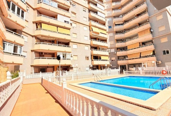 Herverkoop - Appartement / Flat -
Torrevieja - Nueva Torrevieja