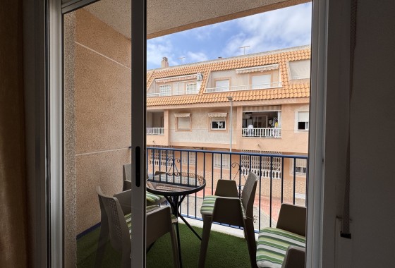 Revente - Finca / Propriété rurale -
Torrevieja