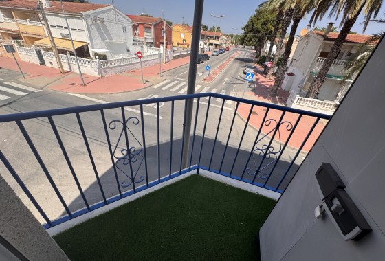 Revente - Finca / Propriété rurale -
Torrevieja