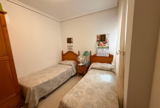 Venta - Apartamento / Piso -
Torrevieja