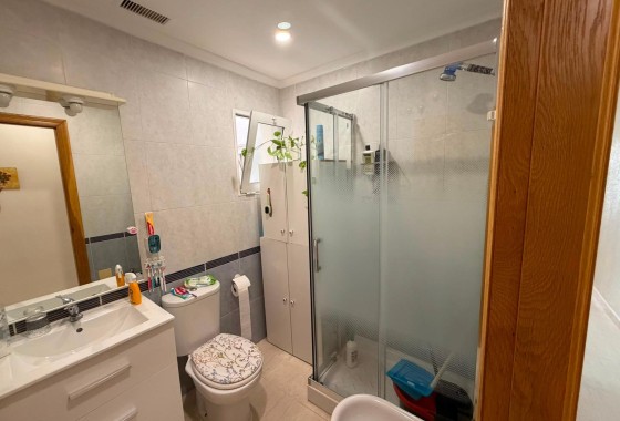 Venta - Apartamento / Piso -
Torrevieja