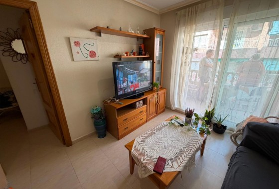 Venta - Apartamento / Piso -
Torrevieja