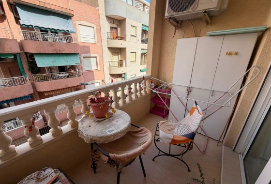 Venta - Apartamento / Piso -
Torrevieja