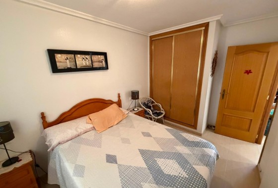 Venta - Apartamento / Piso -
Torrevieja