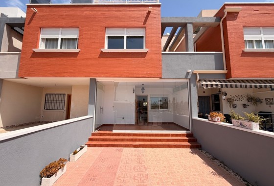 Herverkoop - Rijhuis -
Ciudad Quesada - Rojales - Doña Pepa