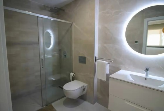 Venta - Apartamento / Piso -
Finestrat
