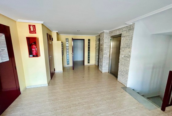 Resale - Apartment / Flat -
La Mata