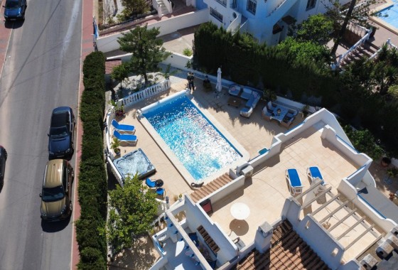 Herverkoop - Halfvrijstaande villa -
Torrevieja - Los Balcones