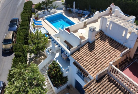 Herverkoop - Halfvrijstaande villa -
Torrevieja - Los Balcones