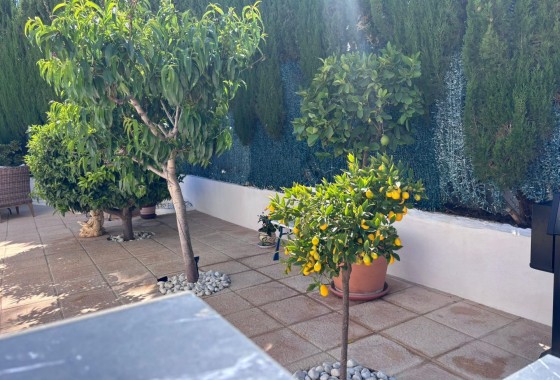 Herverkoop - Halfvrijstaande villa -
Torrevieja - Los Balcones