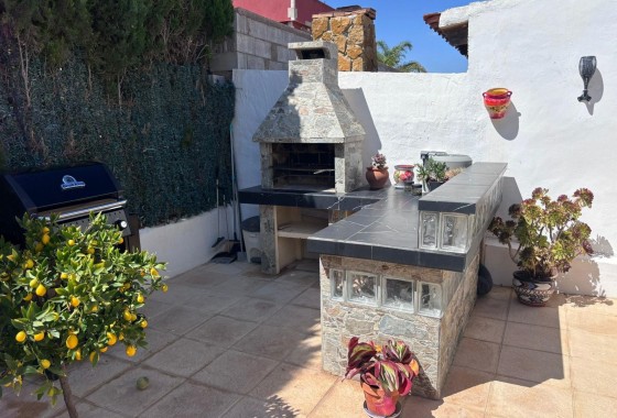 Herverkoop - Halfvrijstaande villa -
Torrevieja - Los Balcones