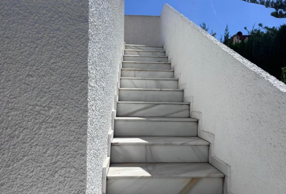 Herverkoop - Halfvrijstaande villa -
Torrevieja - Los Balcones