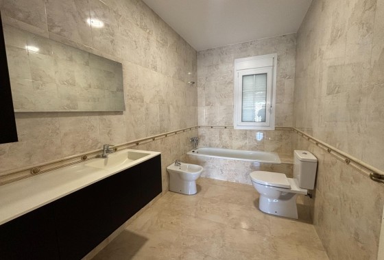Resale - Detached Villa -
Cabo Roig