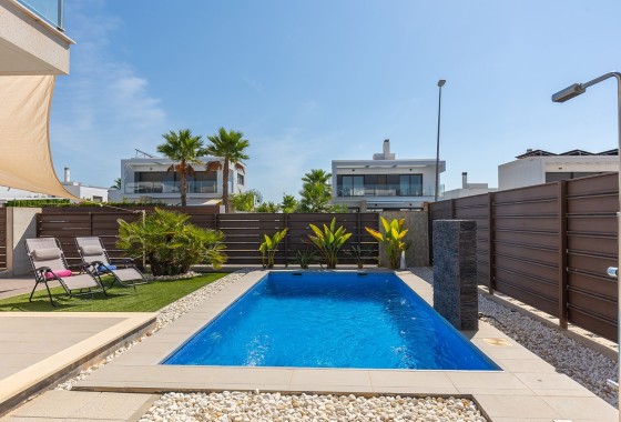 Wiederverkauf - Freistehende Villa -
Orihuela Costa - Entre Naranjos - Vistabella Golf