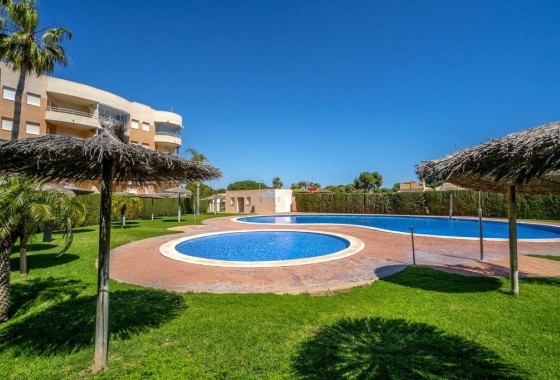 Herverkoop - Appartement / Flat -
Dehesa de Campoamor - Campoamor