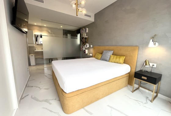 Resale - Apartment / Flat -
San Miguel de Salinas