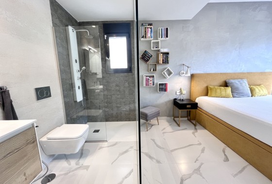 Resale - Apartment / Flat -
San Miguel de Salinas