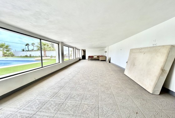 Wiederverkauf - Freistehende Villa -
Los Montesinos