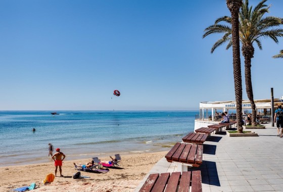 Herverkoop - Appartement / Flat -
Torrevieja