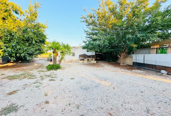 Herverkoop - Finca / Landhuis -
Catral