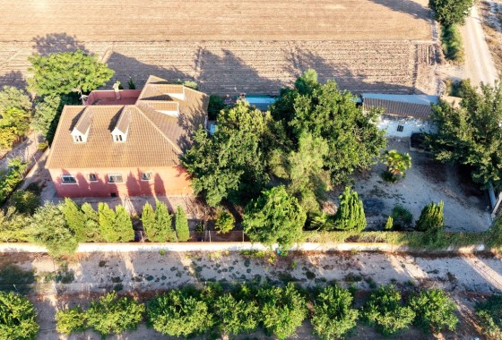 Herverkoop - Finca / Landhuis -
Catral