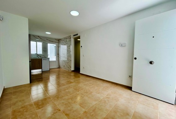 Herverkoop - Appartement / Flat -
La Siesta - El Salado - Torreta - Costa Blanca