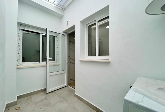 Herverkoop - Appartement / Flat -
La Siesta - El Salado - Torreta - Costa Blanca