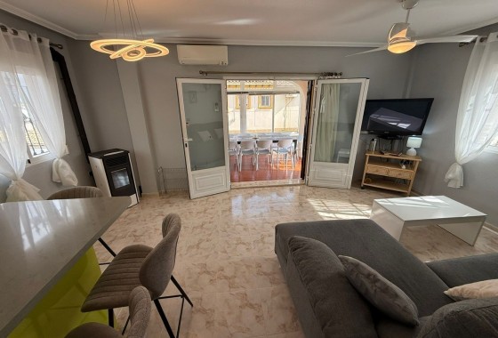 Revente - Villa Individuelle -
Orihuela Costa