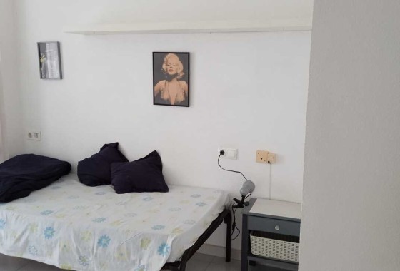 Venta - Apartamento / Piso -
Torrevieja