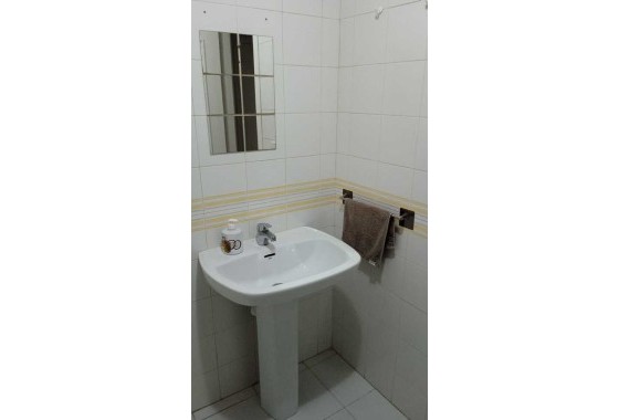 Venta - Apartamento / Piso -
Torrevieja