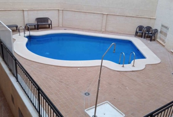 Venta - Apartamento / Piso -
Torrevieja