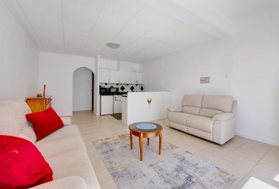 Herverkoop - Rijhuis -
Torrevieja - La Siesta