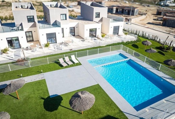 NIEUWBOUW - Rijhuis -
Baños y Mendigo - Altaona Golf & Country Village