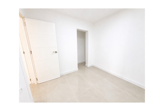 Herverkoop - Appartement / Flat -
Torrevieja - La Siesta