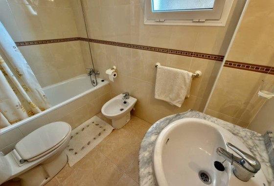 Resale - Apartment / Flat -
Guardamar del Segura
