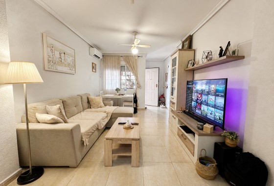 Sprzedaż - Apartament / Mieszkanie -
Los Altos - Dream Hills - Dream Hills 2