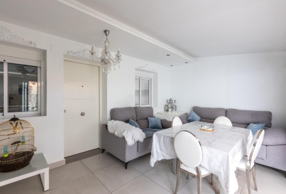 Herverkoop - Appartement / Flat -
Torrevieja - Torretas